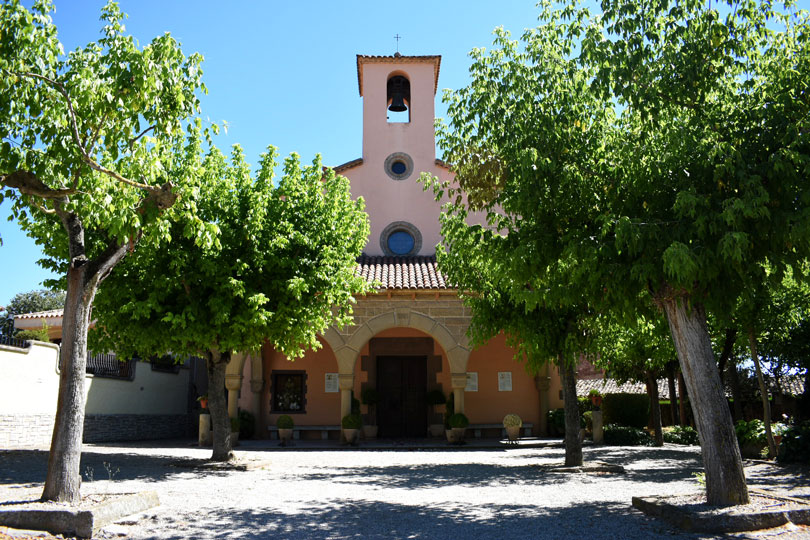 Santa Anna esglèsia prop del poligon industrial, Santpedor Ramon Park Hotel
